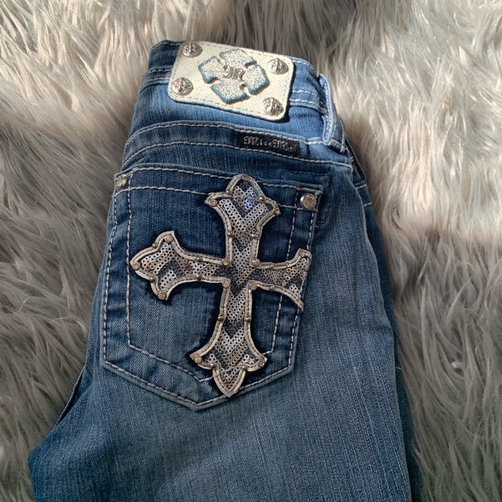 Girls size 16 Miss Me Capris